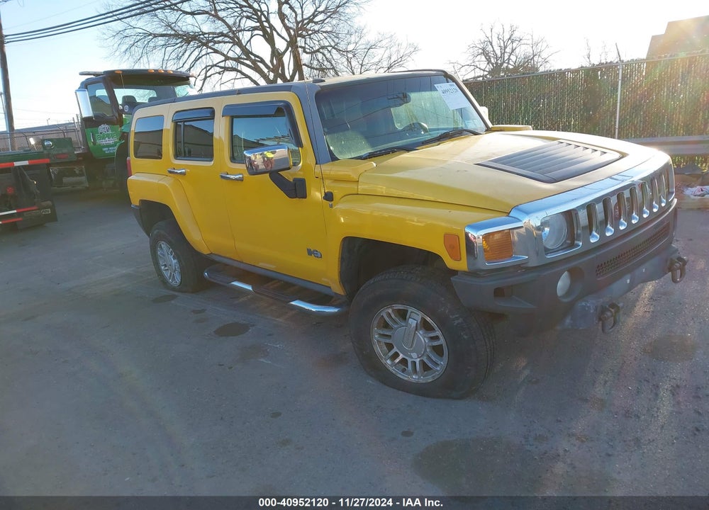 2007 HUMMER H3 SUV VIN: 5GTDN13E978101672