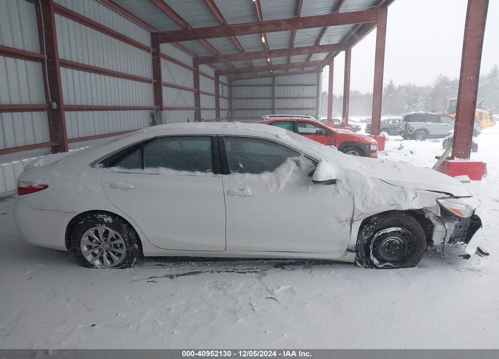 2016 TOYOTA CAMRY LE VIN: 4T4BF1FK8GR575327