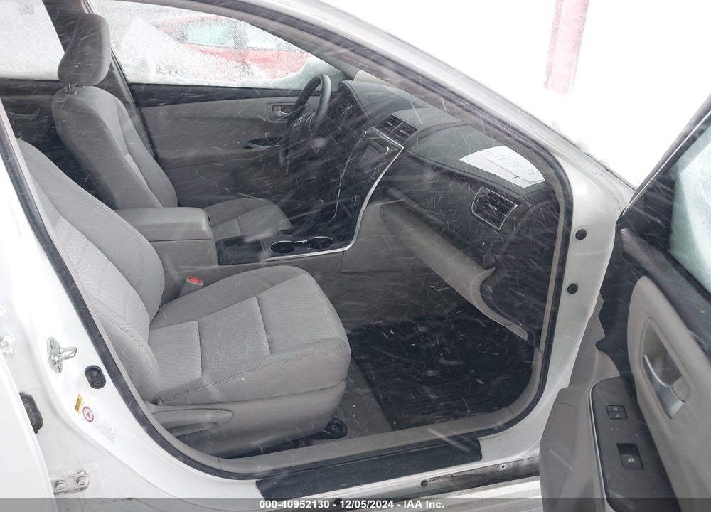 2016 TOYOTA CAMRY LE VIN: 4T4BF1FK8GR575327