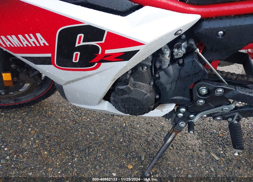 2014 YAMAHA FZ6 R VIN: JYARJ18E1EA013363