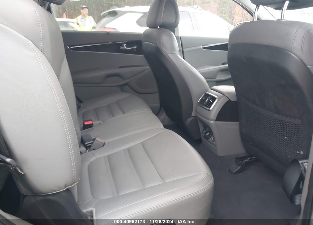 2016 KIA SORENTO 2.0T EX VIN: 5XYPH4A1XGG039429