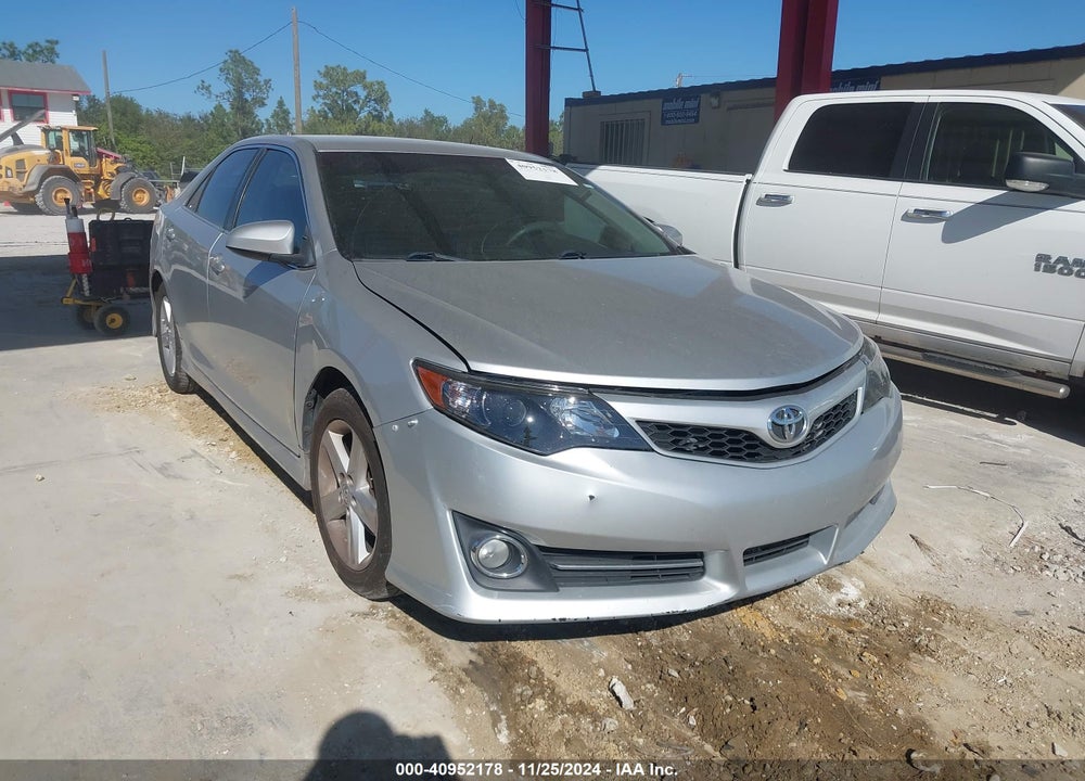 2013 TOYOTA CAMRY SE VIN: 4T1BF1FK4DU252494