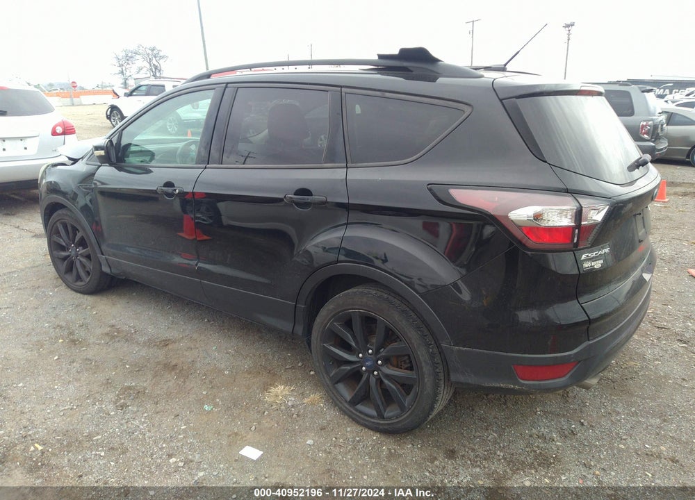 2017 FORD ESCAPE TITANIUM VIN: 1FMCU0J95HUD34782