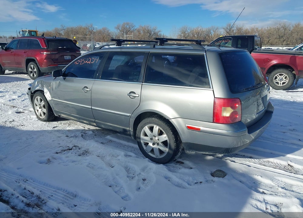 2002 VOLKSWAGEN PASSAT GLX VIN: WVWYH63B12E424935