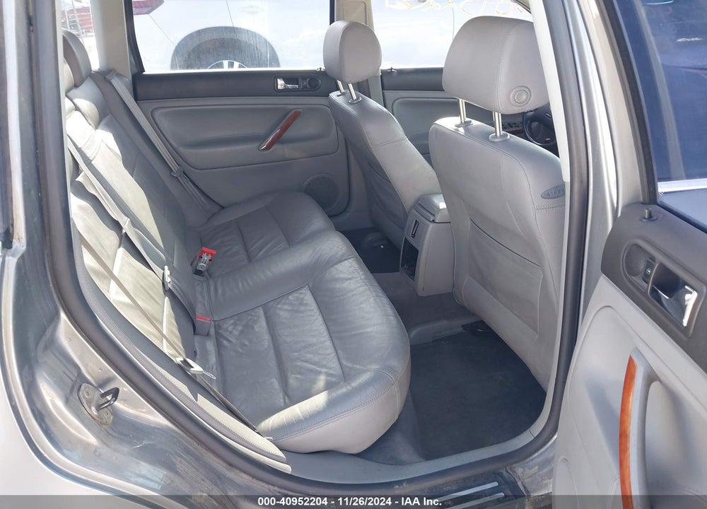 2002 VOLKSWAGEN PASSAT GLX VIN: WVWYH63B12E424935