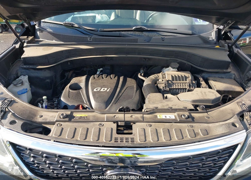 2015 KIA SORENTO LX VIN: 5XYKT4A64FG641360