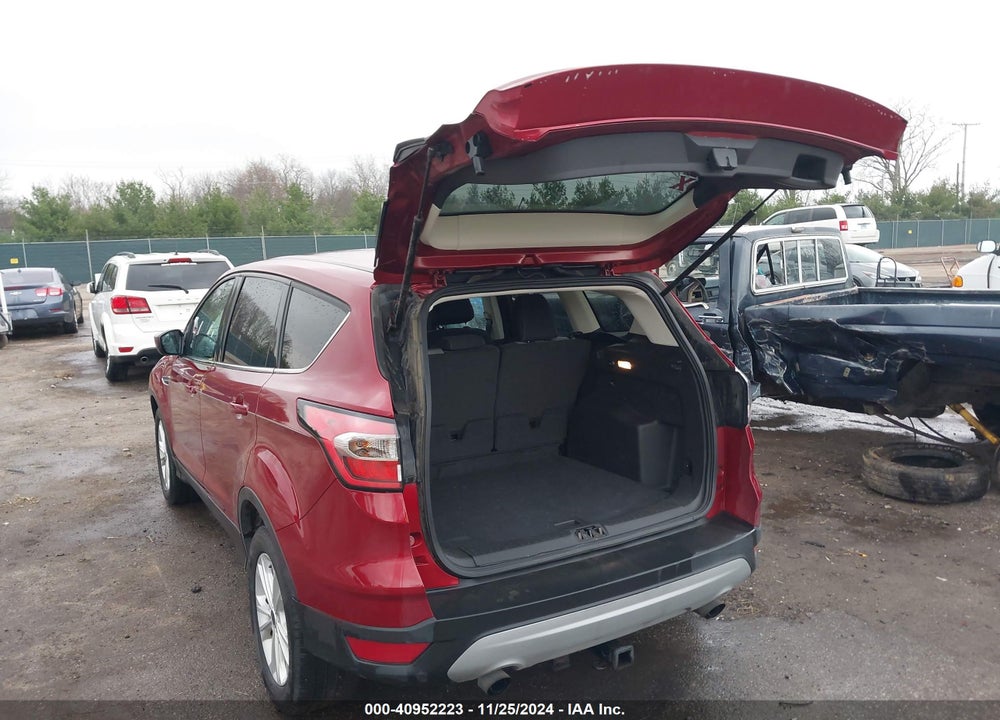 2017 FORD ESCAPE SE VIN: 1FMCU9GD0HUD18618