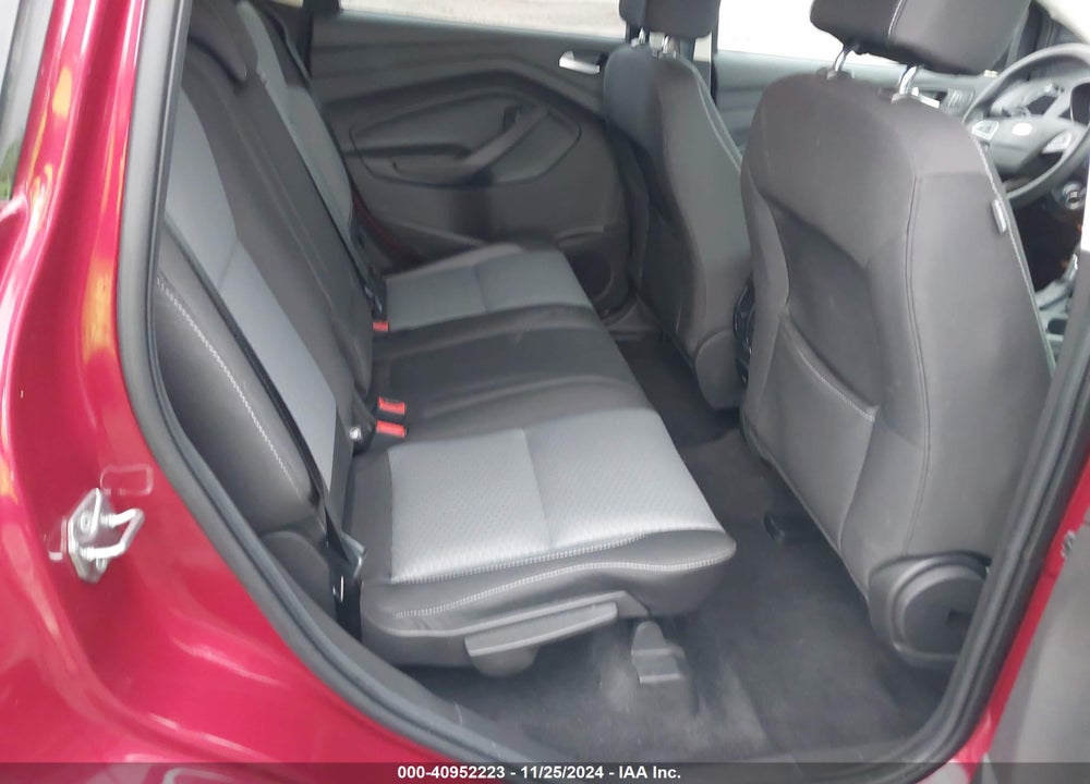 2017 FORD ESCAPE SE VIN: 1FMCU9GD0HUD18618