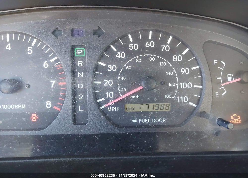 1998 TOYOTA SIENNA LE VIN: 4T3ZF13C1WU011689