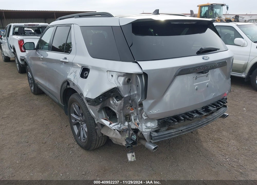 2022 FORD EXPLORER XLT VIN: 1FMSK7DH1NGA18223