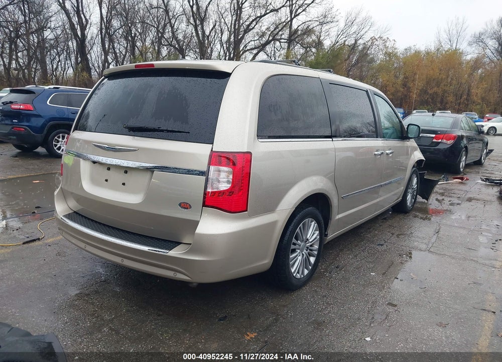 2013 CHRYSLER TOWN & COUNTRY TOURING-L VIN: 2C4RC1CG9DR590336