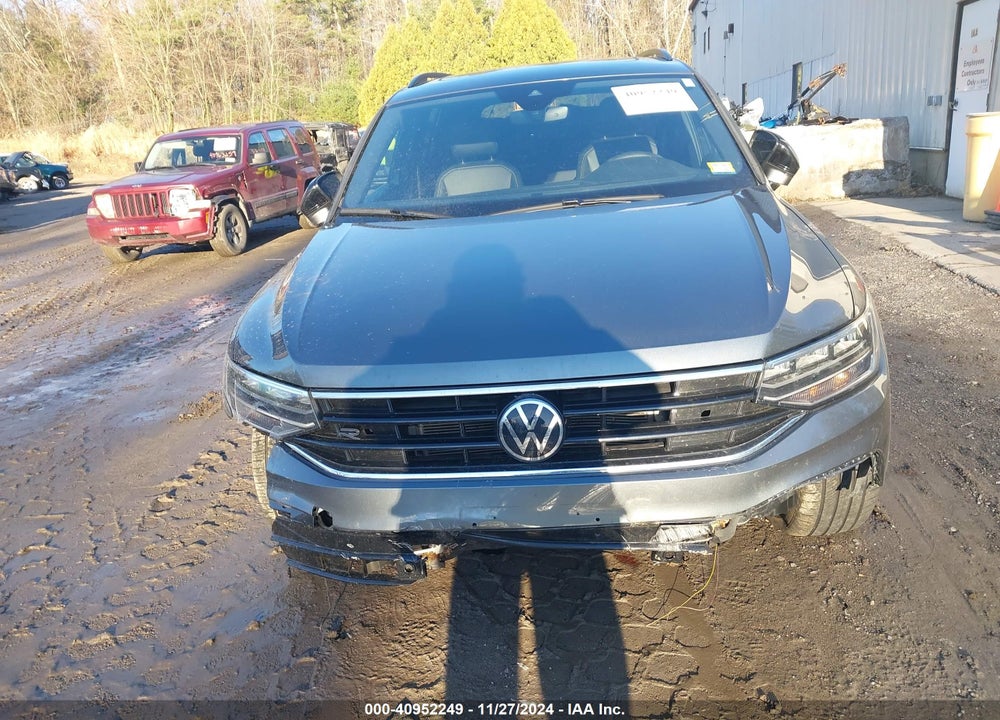 2024 VOLKSWAGEN TIGUAN 2.0T SE R-LINE BLACK VIN: 3VV8B7AX1RM031044