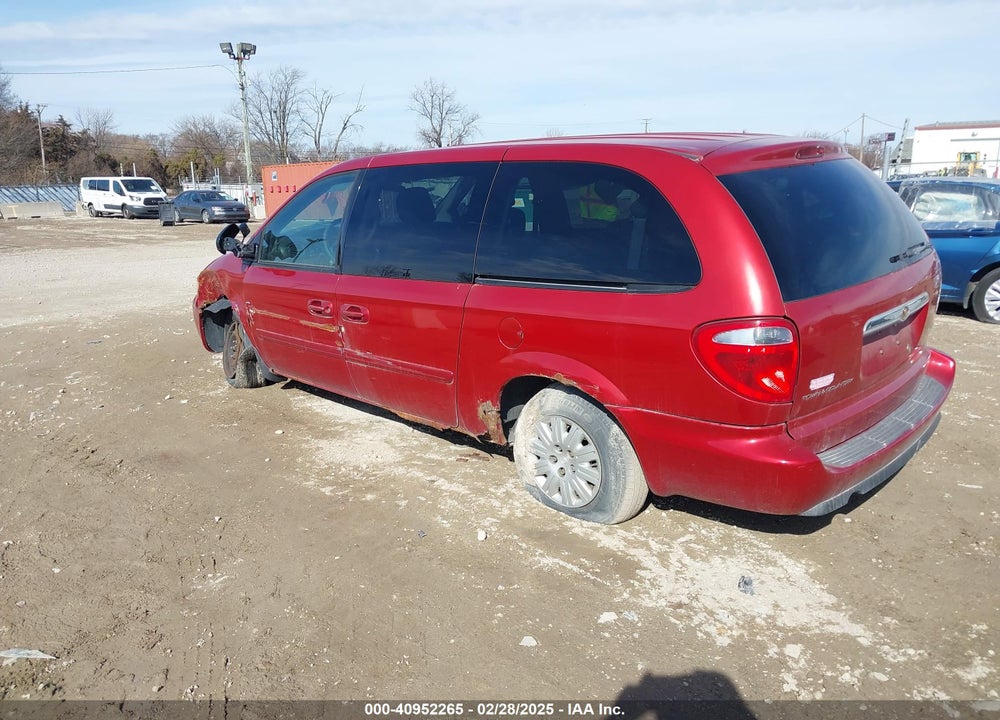 2005 CHRYSLER TOWN & COUNTRY LX VIN: 2C4GP44R95R532614