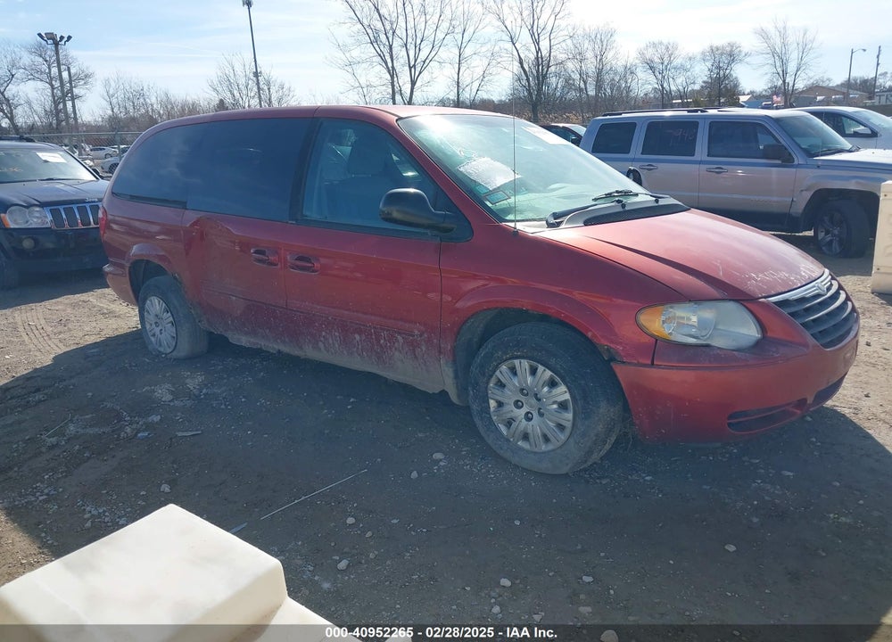 2005 CHRYSLER TOWN & COUNTRY LX VIN: 2C4GP44R95R532614