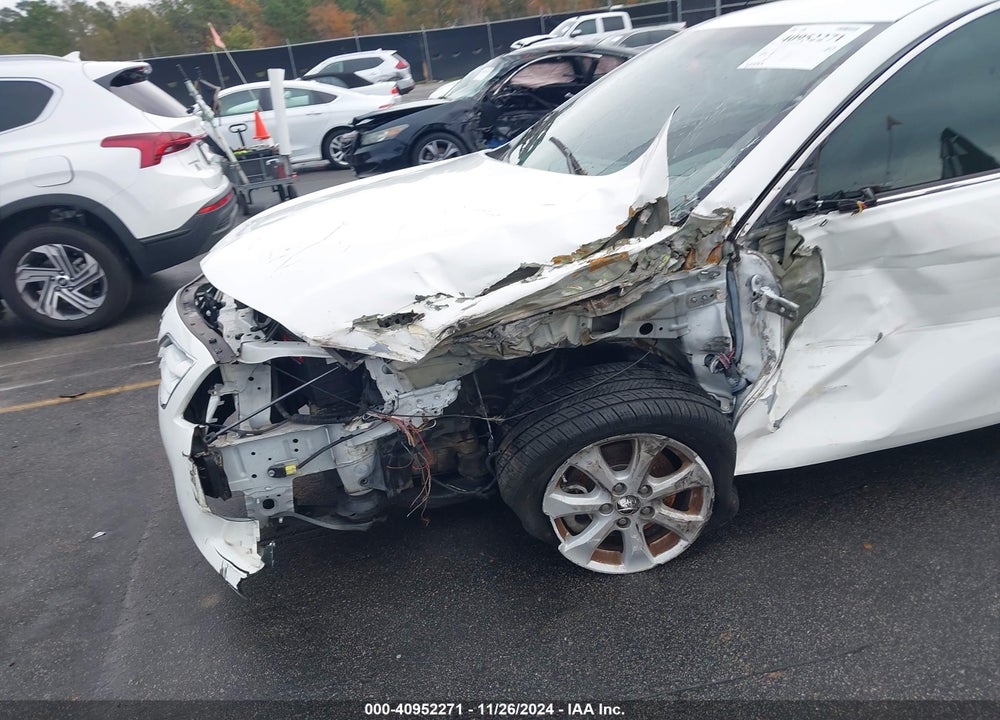 2011 TOYOTA CAMRY LE VIN: 4T1BF3EK9BU750765
