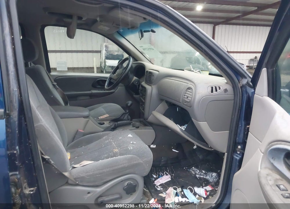 2003 CHEVROLET TRAILBLAZER EXT LT VIN: 1GNES16S632155988