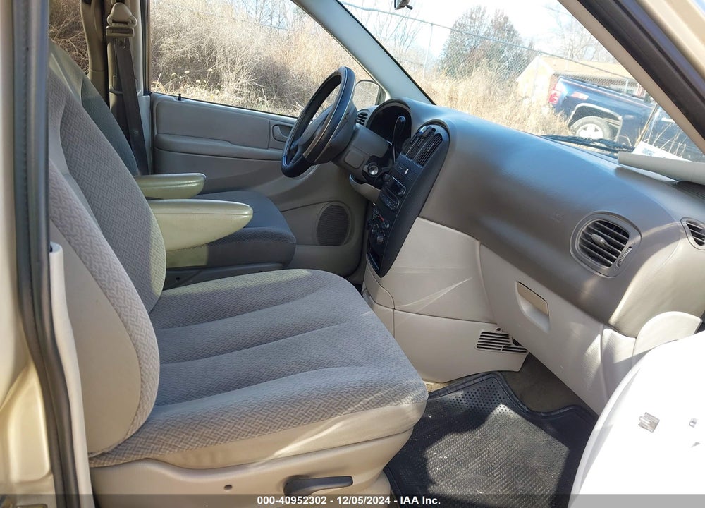 2005 DODGE GRAND CARAVAN SE VIN: 1D4GP24R65B358779