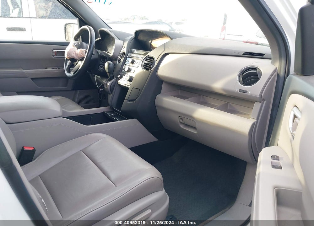 2013 HONDA PILOT EX-L VIN: 5FNYF3H59DB028535