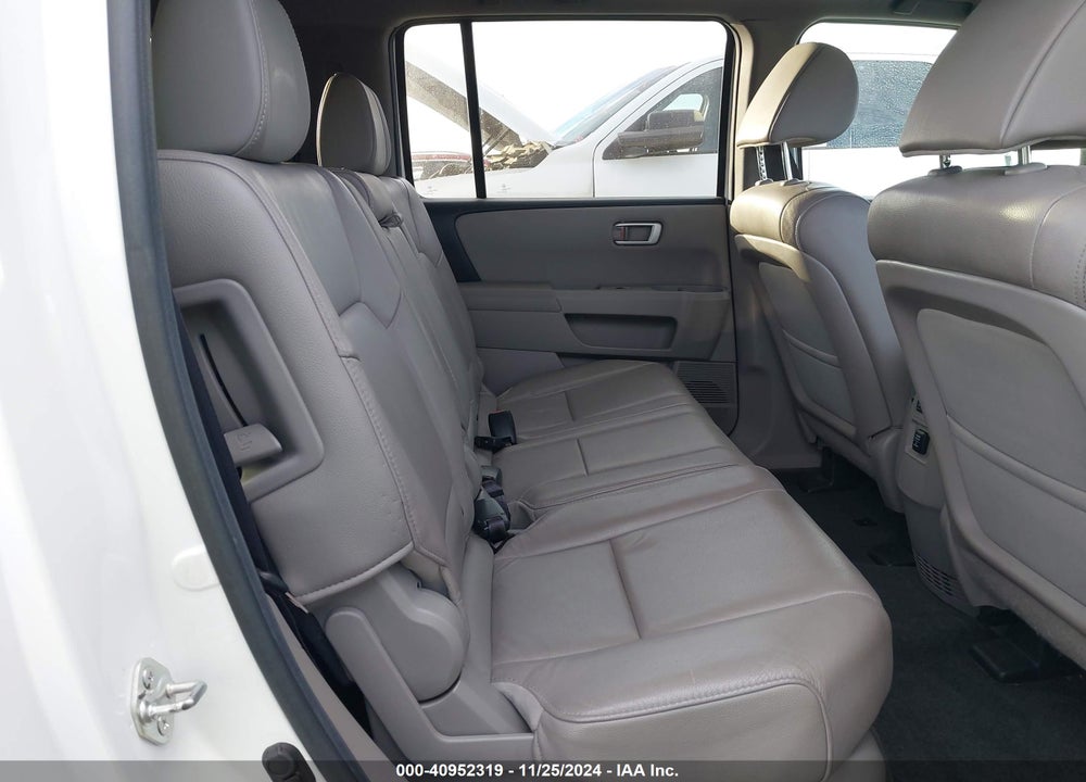 2013 HONDA PILOT EX-L VIN: 5FNYF3H59DB028535