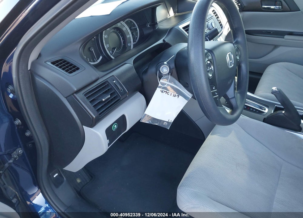 2013 HONDA ACCORD EX VIN: 1HGCR2F79DA168899