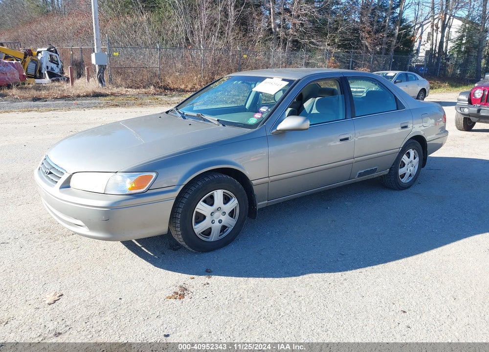 2000 TOYOTA CAMRY LE VIN: JT2BG22K4Y0520799