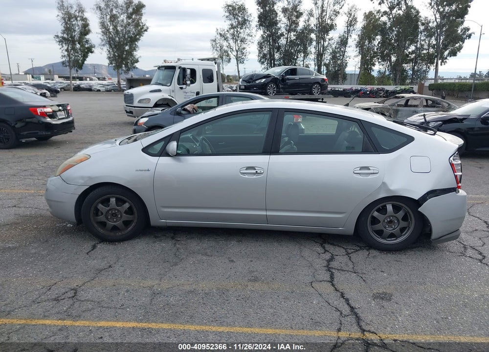 2009 TOYOTA PRIUS TOURING VIN: JTDKB20U297859998