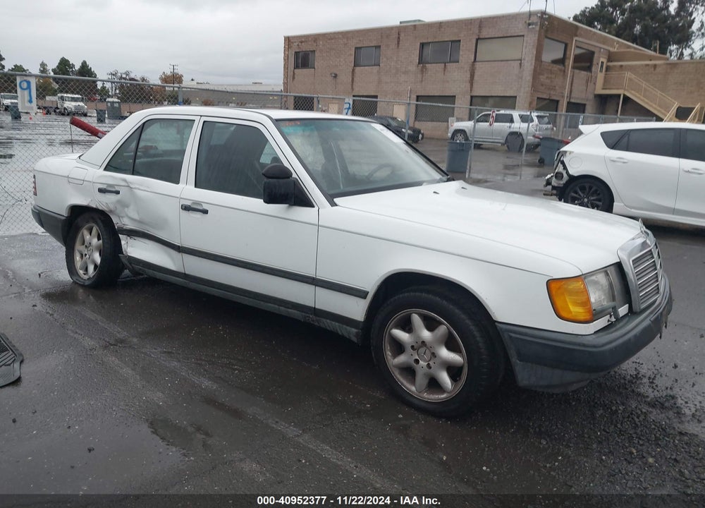 1987 MERCEDES-BENZ 300 DT VIN: WDBEB33D7HA368826