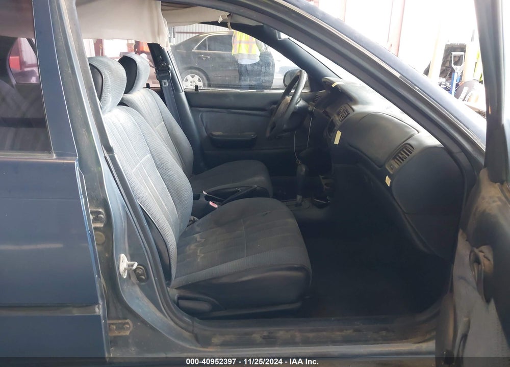 1994 TOYOTA COROLLA VIN: 1NXAE04B5RZ126308