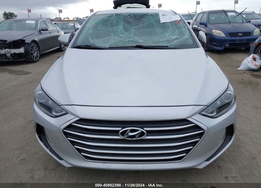 2018 HYUNDAI ELANTRA SE VIN: 5NPD74LF2JH344776