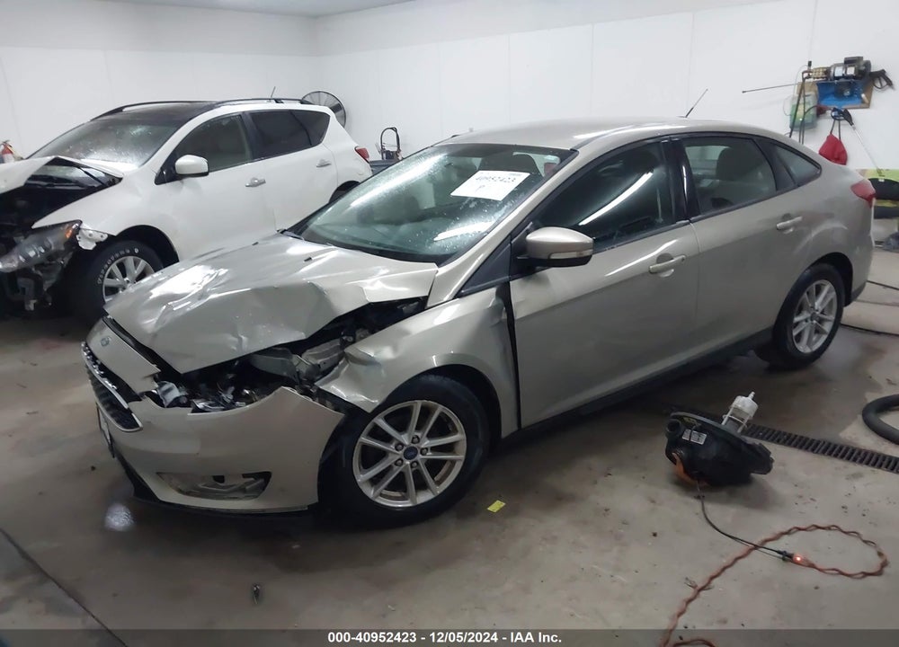 2015 FORD FOCUS SE VIN: 1FADP3F29FL217809
