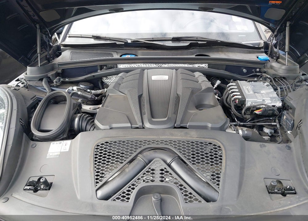 2022 PORSCHE MACAN S VIN: WP1AG2A56NLB23618