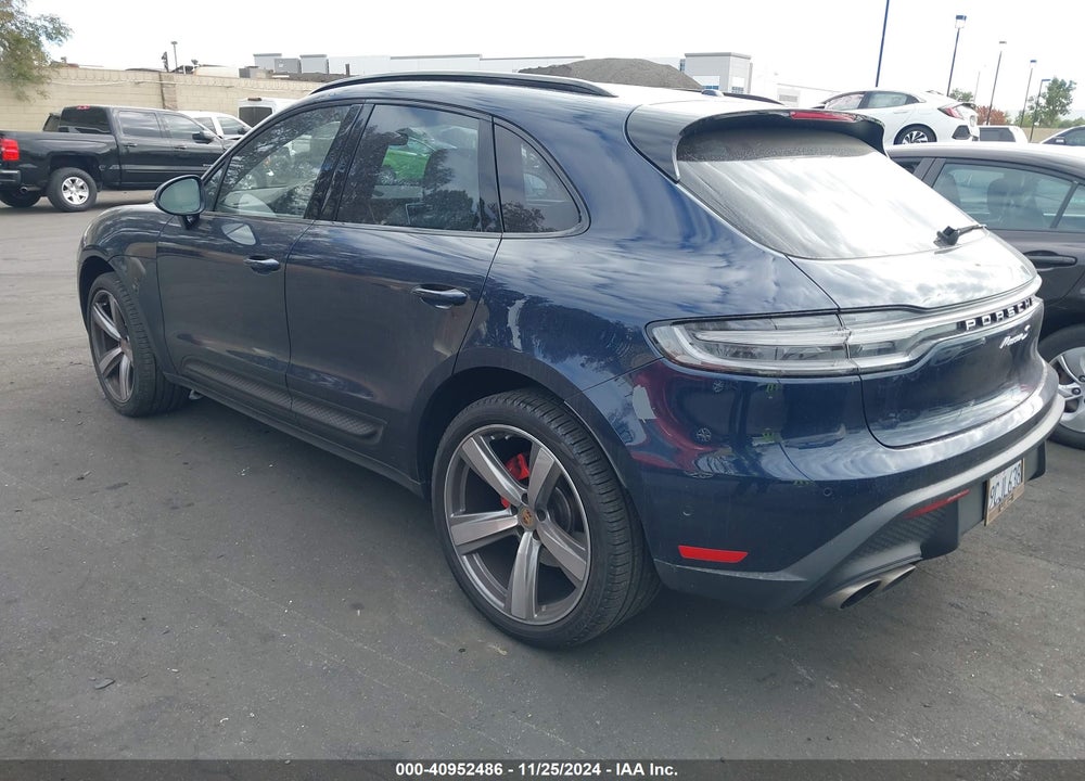 2022 PORSCHE MACAN S VIN: WP1AG2A56NLB23618