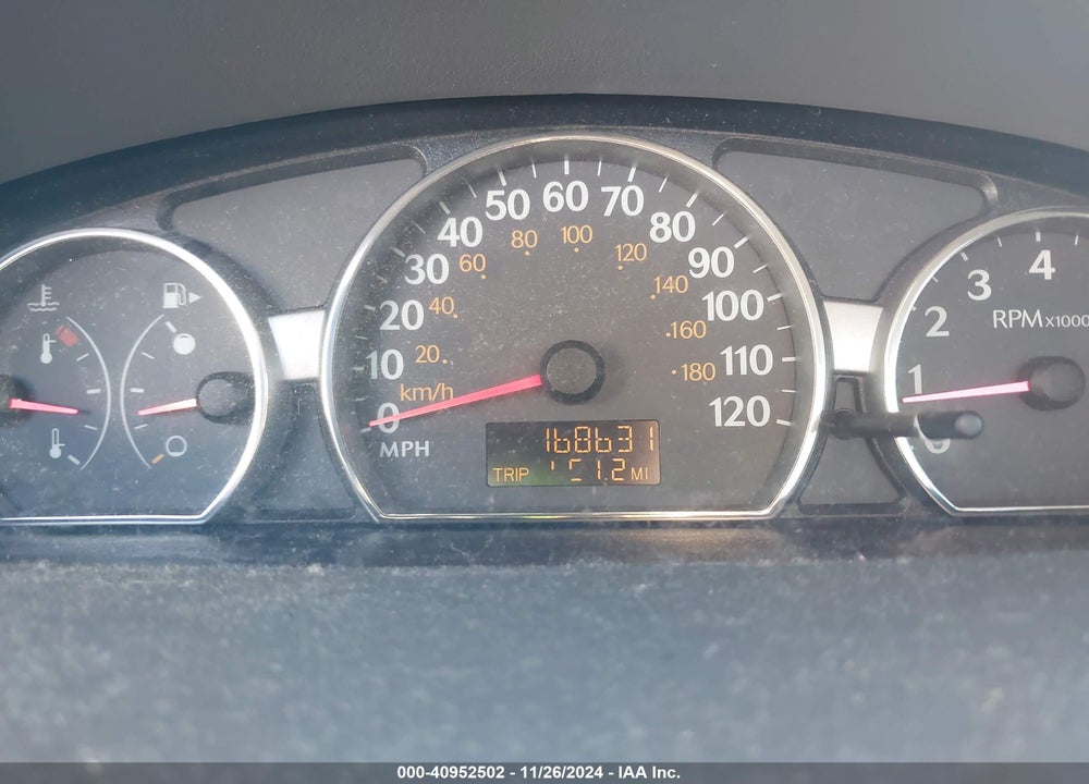 2005 SATURN ION 1 VIN: 1G8AG52F05Z129819