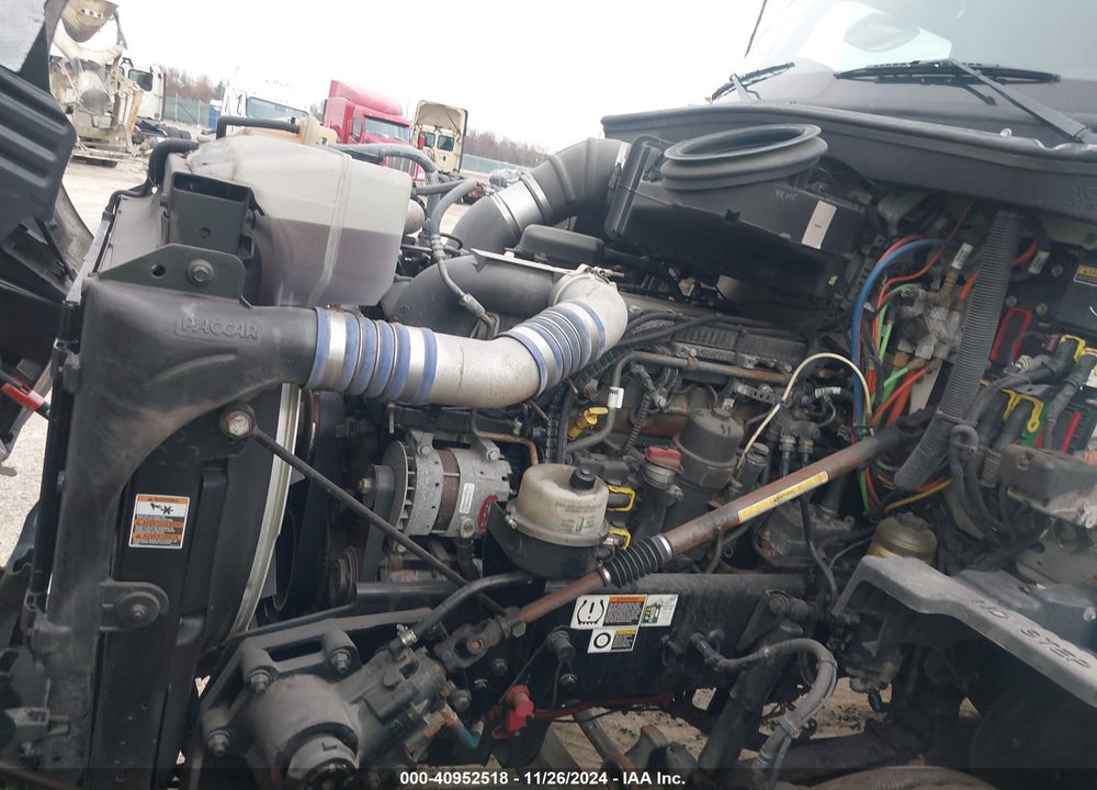 2020 KENWORTH T680 VIN: 1XKYDP9X5LJ312947