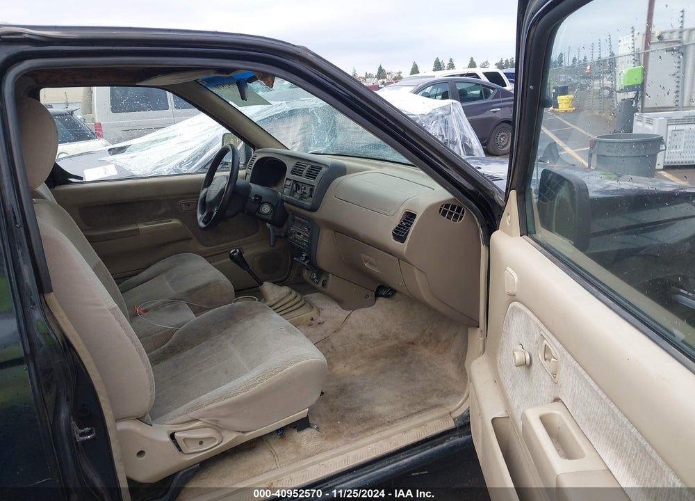 1999 NISSAN FRONTIER SE/XE VIN: 1N6DD26S4XC345046