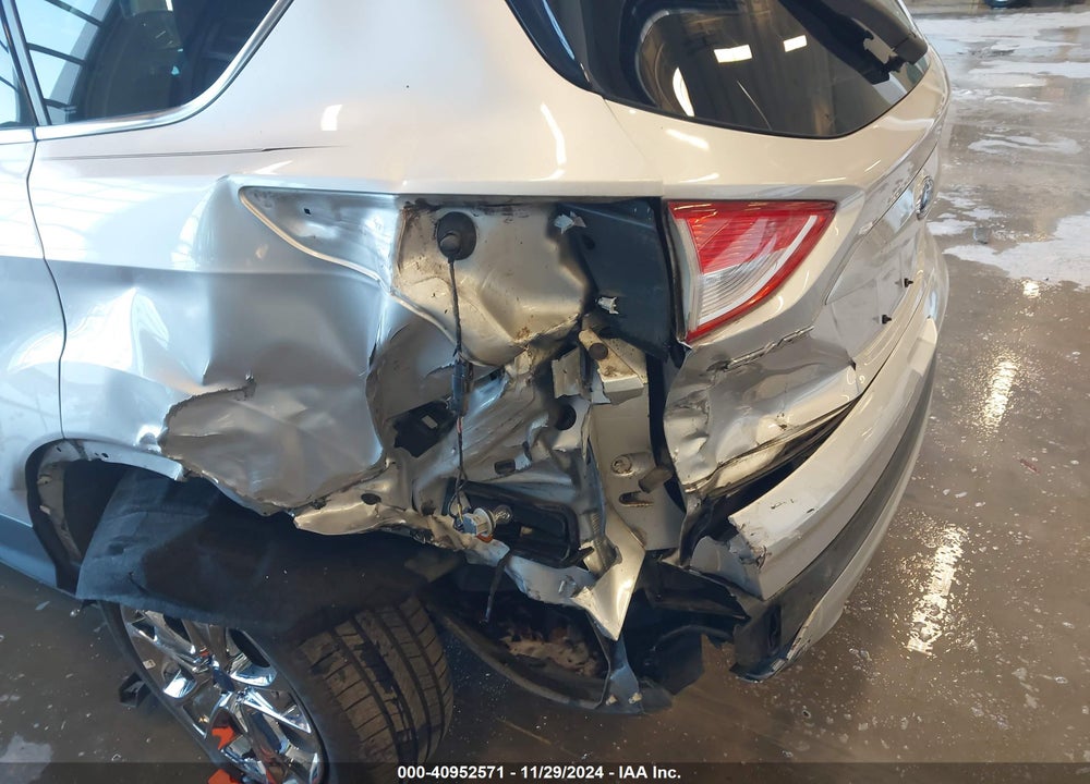 2015 FORD ESCAPE SE VIN: 1FMCU9GX4FUA25165