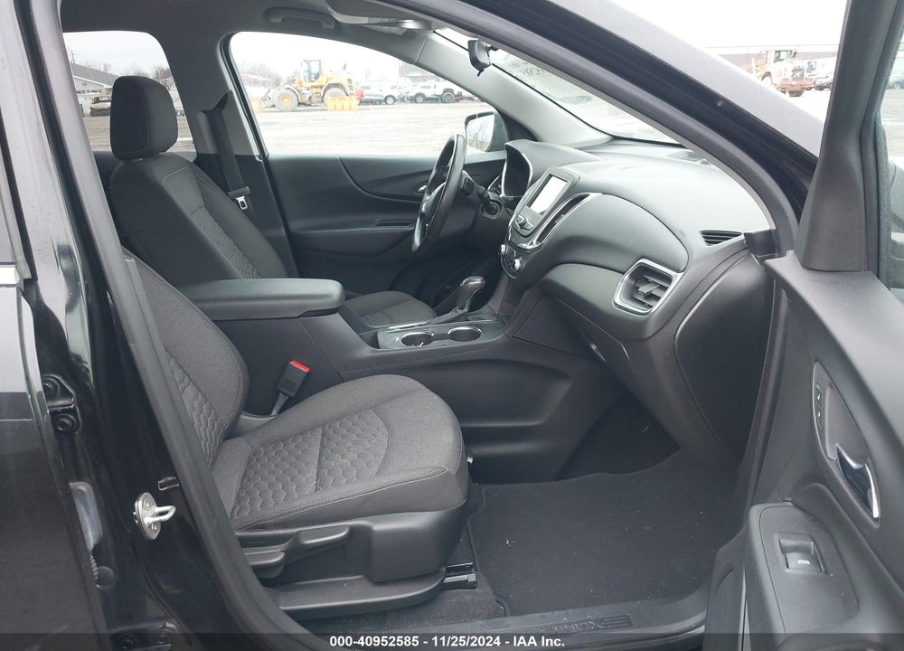 2019 CHEVROLET EQUINOX LT VIN: 2GNAXKEV9K6301447