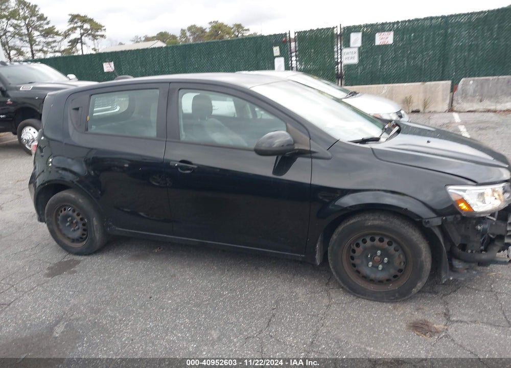 2019 CHEVROLET SONIC LT AUTO VIN: 1G1JG6SB3K4136564