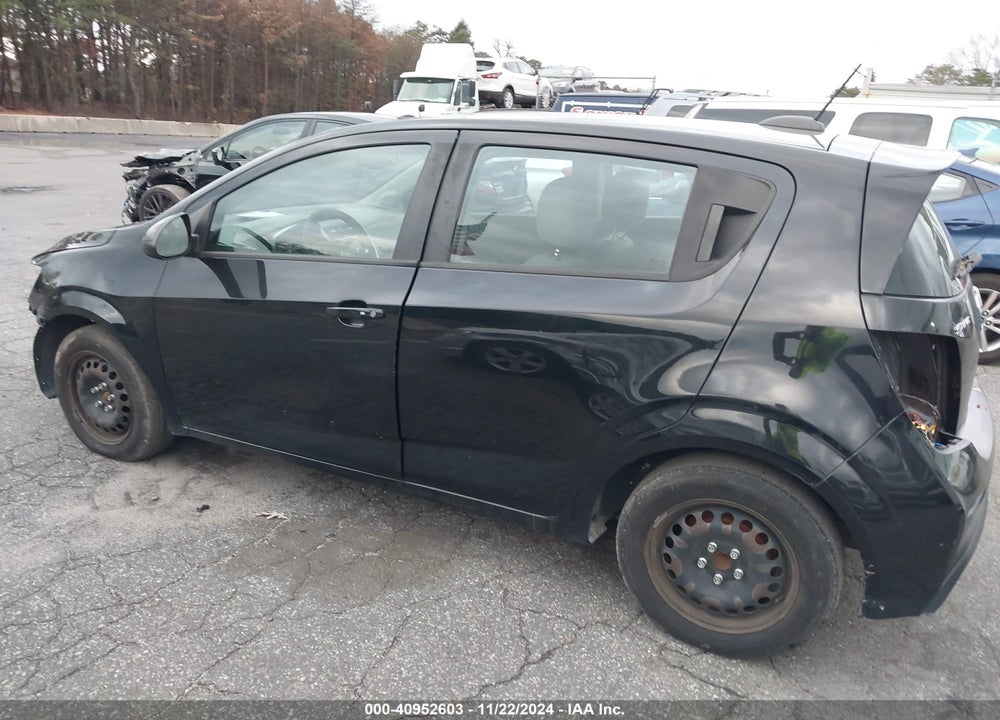 2019 CHEVROLET SONIC LT AUTO VIN: 1G1JG6SB3K4136564