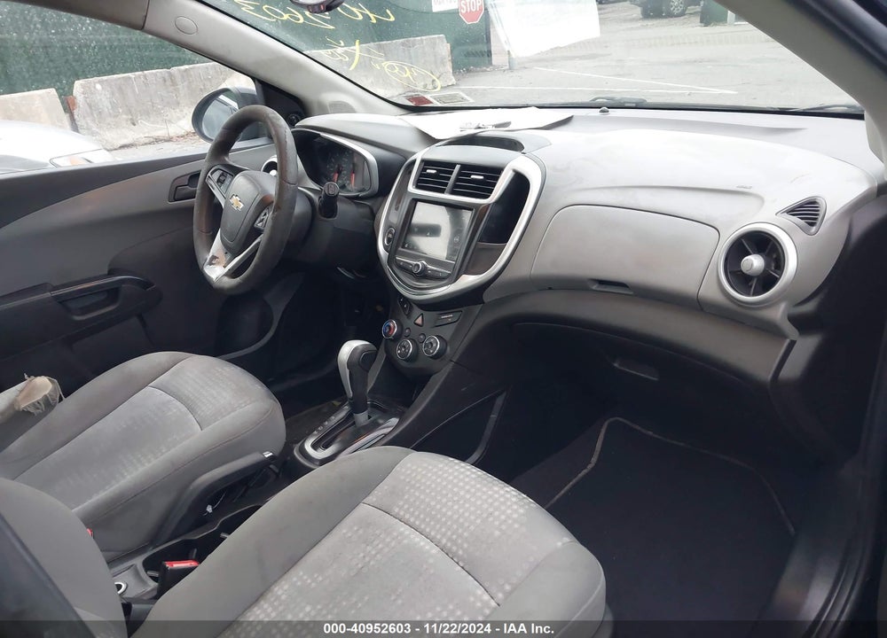 2019 CHEVROLET SONIC LT AUTO VIN: 1G1JG6SB3K4136564