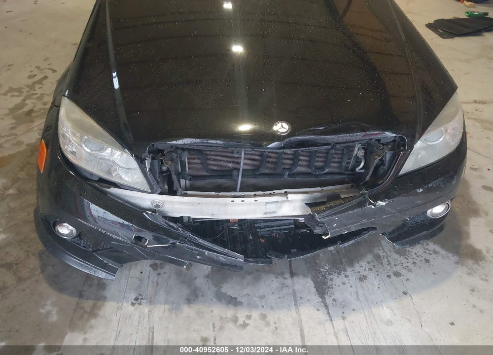 2010 MERCEDES-BENZ C 300 LUXURY/SPORT VIN: WDDGF5EB0AR121327
