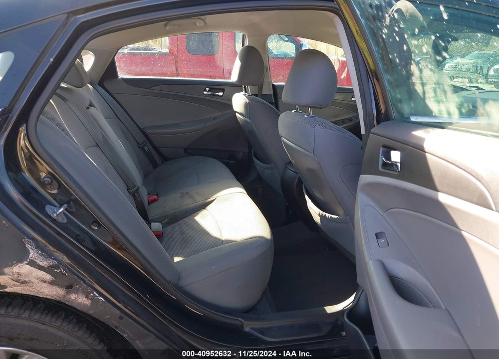 2014 HYUNDAI SONATA GLS VIN: 5NPEB4AC9EH929923