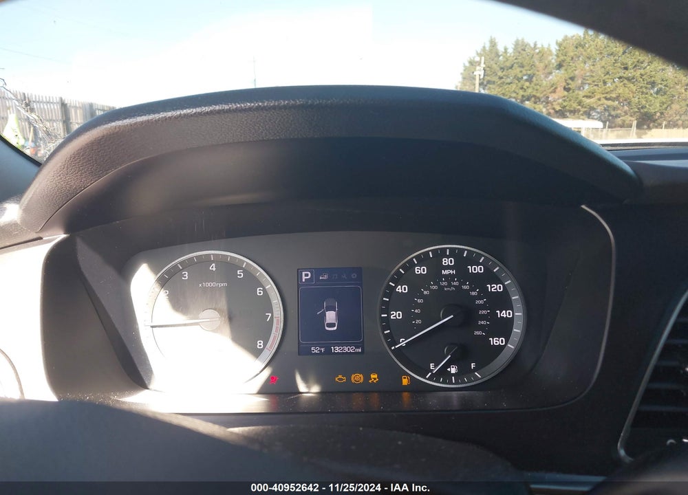 2017 HYUNDAI SONATA VIN: 5NPE24AF9HH493010