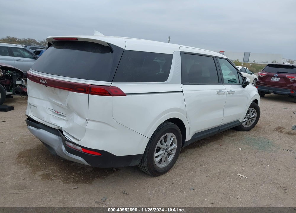 2024 KIA CARNIVAL MPV LX SEAT PACKAGE VIN: KNDNB4H32R6415921