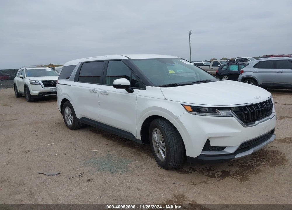 2024 KIA CARNIVAL MPV LX SEAT PACKAGE VIN: KNDNB4H32R6415921