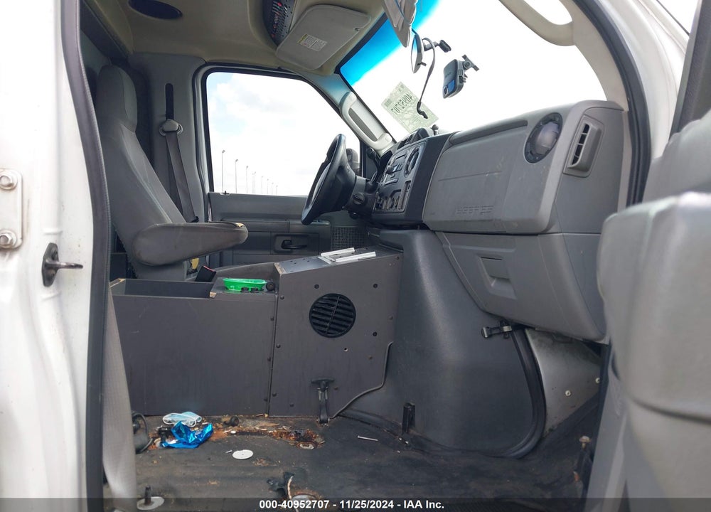 2012 FORD E-350 SUPER DUTY COMMERCIAL VIN: 1FDSS3ES2CDA09144