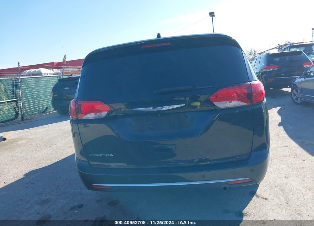 2017 CHRYSLER PACIFICA TOURING L PLUS VIN: 2C4RC1EG5HR522957