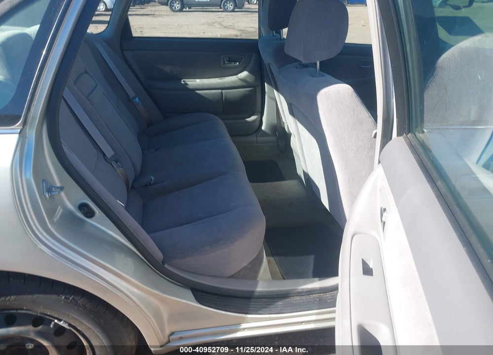 2001 TOYOTA AVALON XL VIN: 4T1BF28B51U140494
