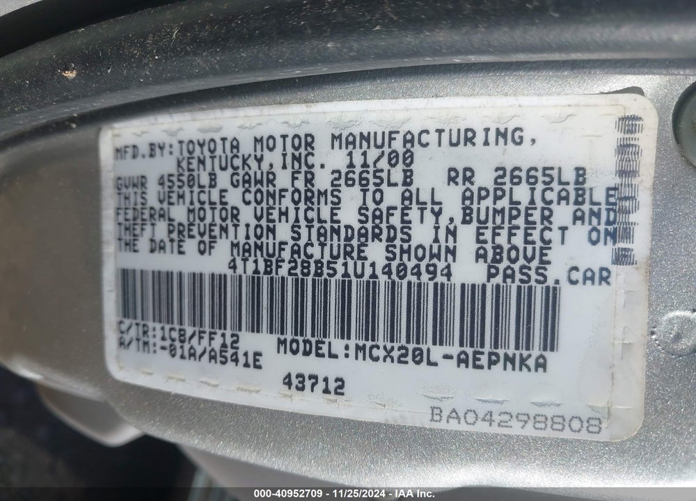 2001 TOYOTA AVALON XL VIN: 4T1BF28B51U140494