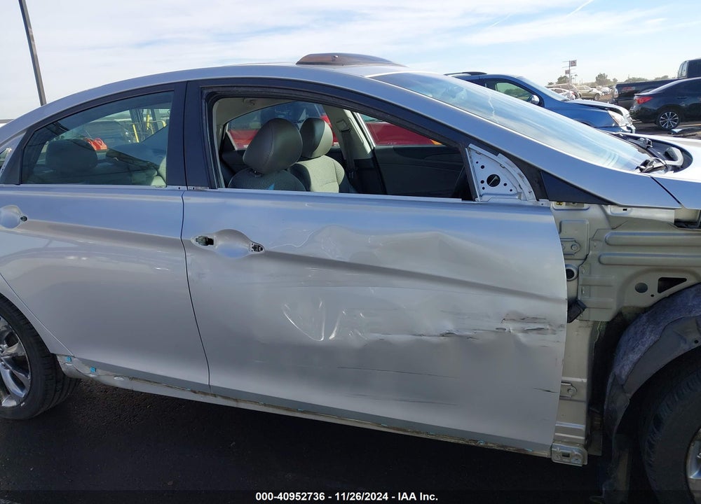 2011 HYUNDAI SONATA VIN: 5NPEC4AC1BH178826